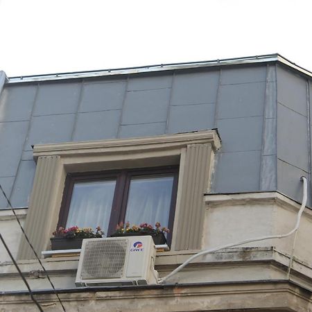Studio Yellow - Piata Victoriei Bucareste Exterior foto